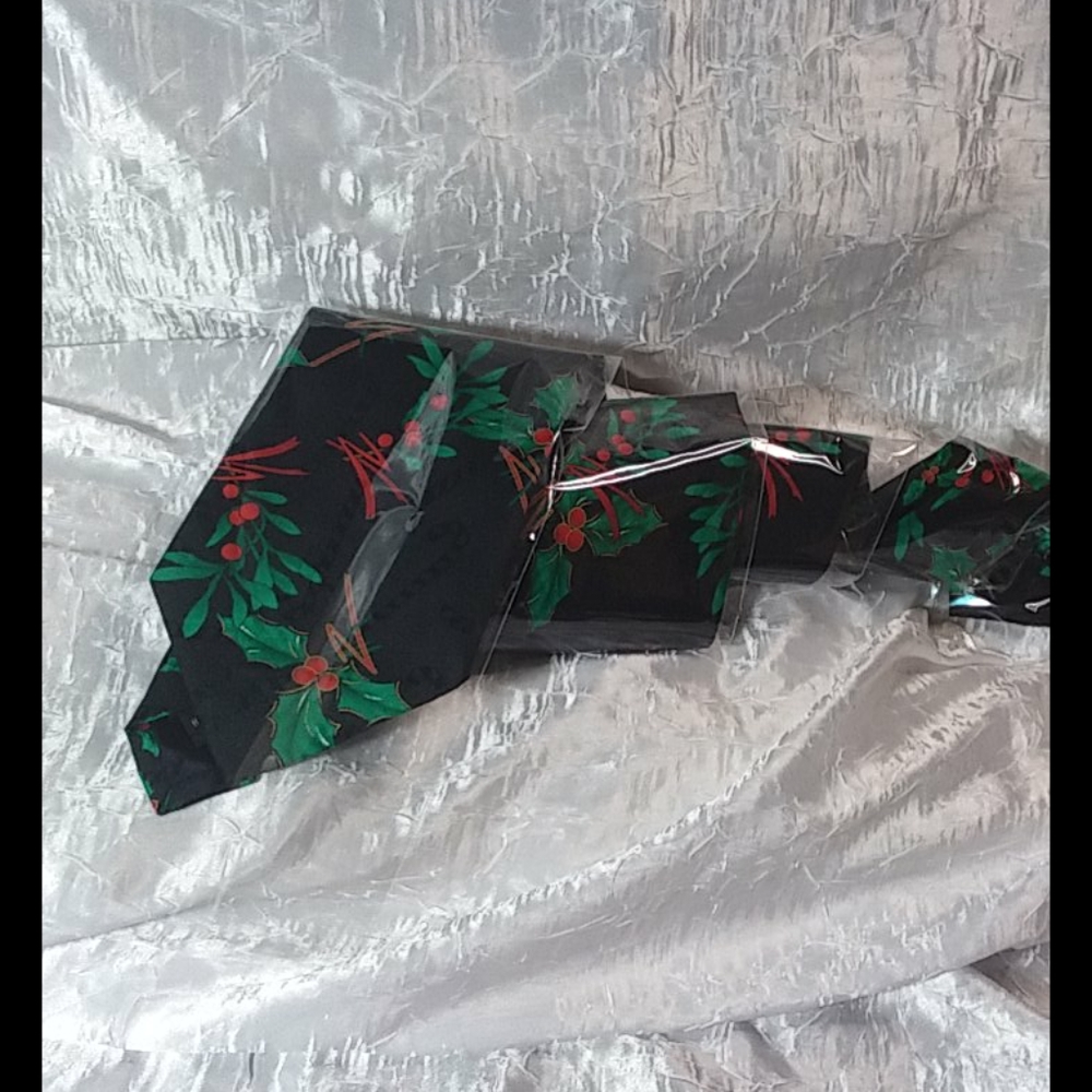Yule Tie Tie with candy can embellishment